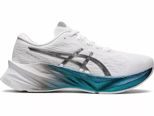 ASICS Novablast 3 Platinum
