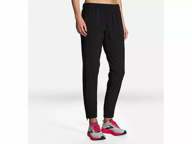 Brooks Shakeout Pant - Image 2