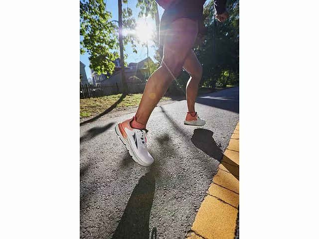 Altra Provision 7 - Image 27