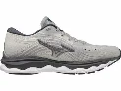 Mizuno Wave Sky 6