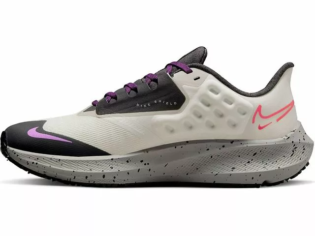 Nike Air Zoom Pegasus 39 Shield - Image 2