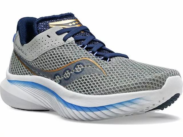 Saucony Kinvara 14 - Image 56