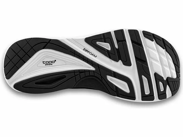 Topo Athletic Ultrafly 4 - Image 11