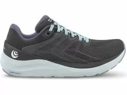 Topo Athletic Phantom 2