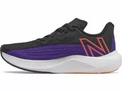 New Balance FuelCell Rebel V2